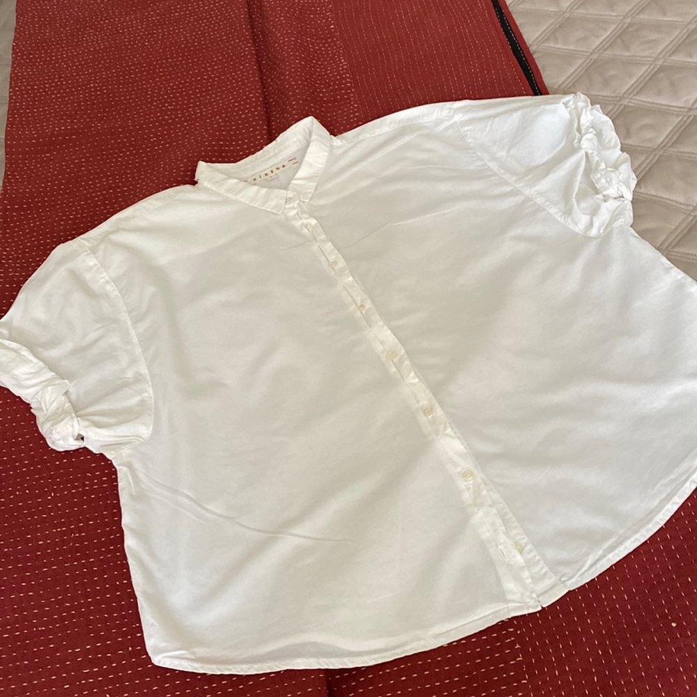 Xirena “Channing” shirt button thru. Size S. White.